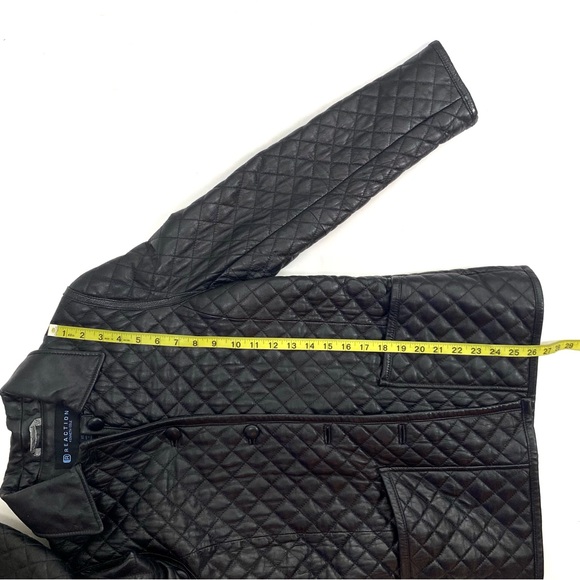Kenneth Cole Reaction Genuine Quilted Black Leather Jacket Size Small - Picture 13 of 16